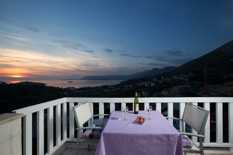 Apartments Carol Royal Cavtat Exterior photo